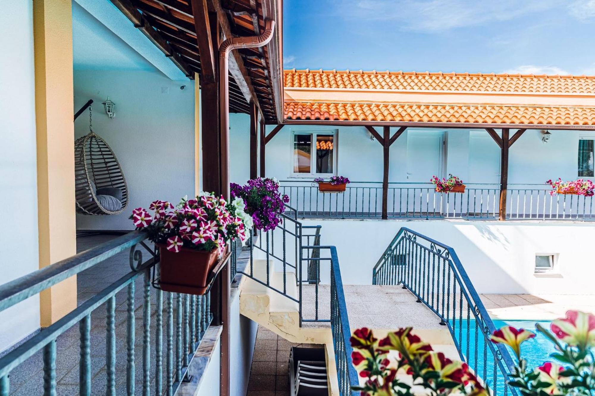 Bed and Breakfast Estalagem Bela Vista Мондін-де-Башту Екстер'єр фото