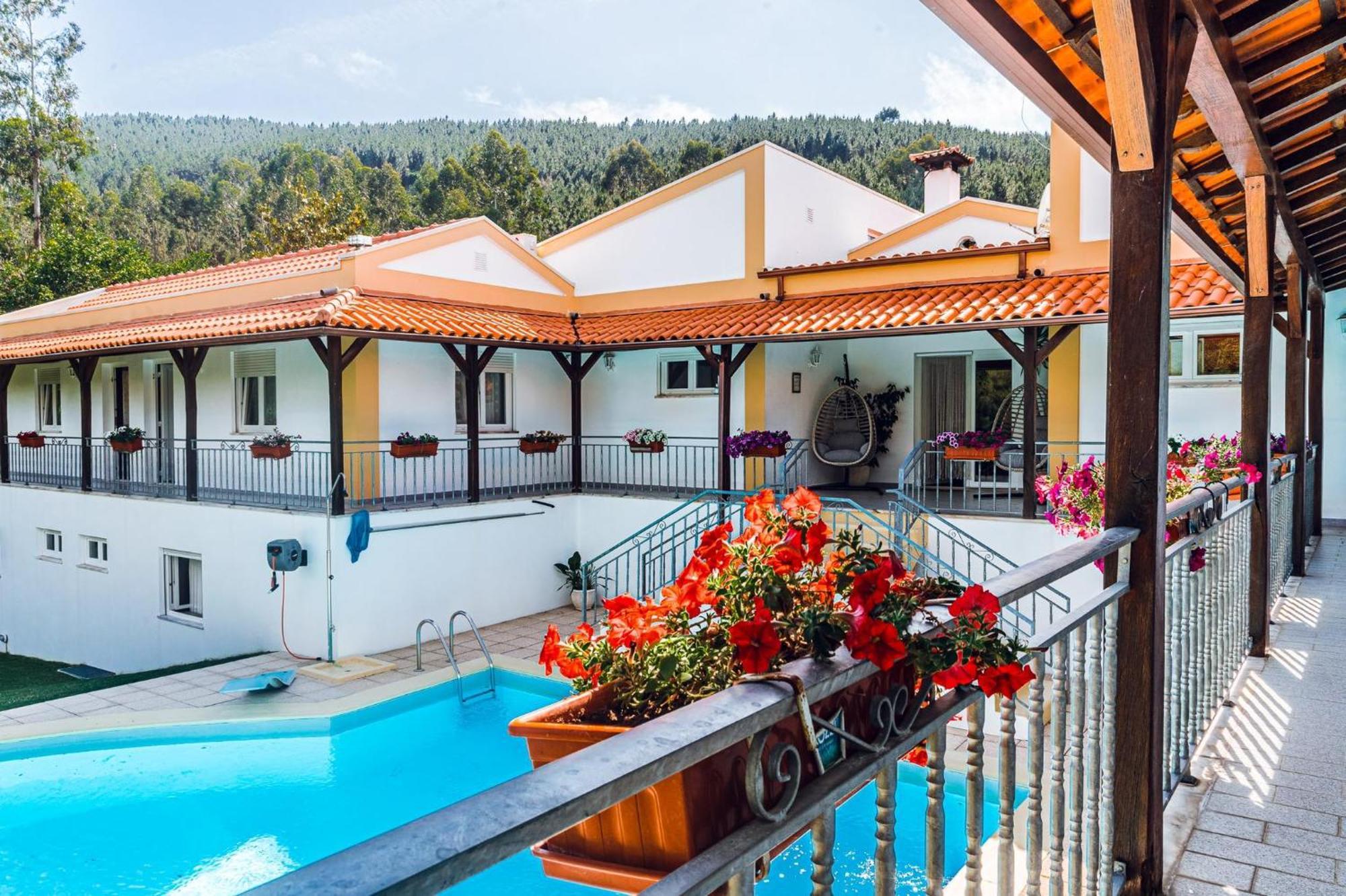Bed and Breakfast Estalagem Bela Vista Мондін-де-Башту Екстер'єр фото