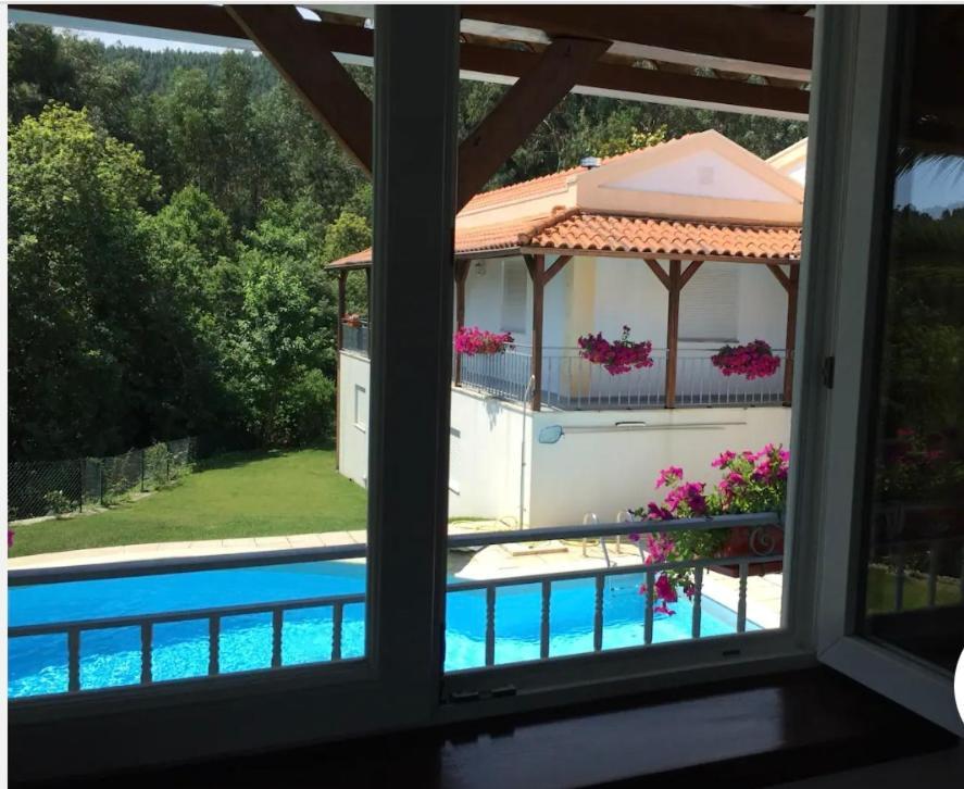 Bed and Breakfast Estalagem Bela Vista Мондін-де-Башту Екстер'єр фото